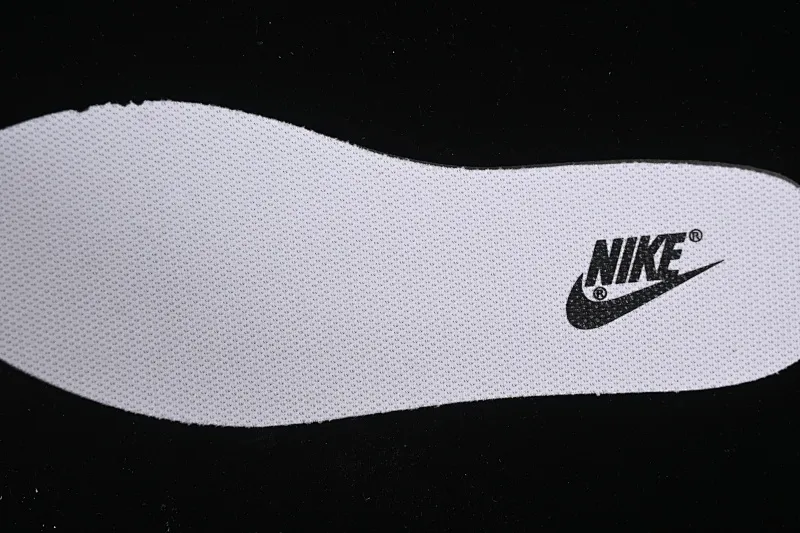 All categories Nk SB Dunk series Nk SB Dunk Low low-top sneakers Nk Dunk Low Panda Prank Special project heart-warming email Heart Rose Special gift box Low-top casual sneakers CW1590-100